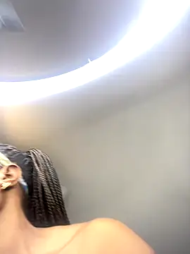 Bustygoddess32