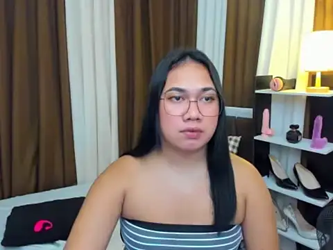 TsUncutKaren