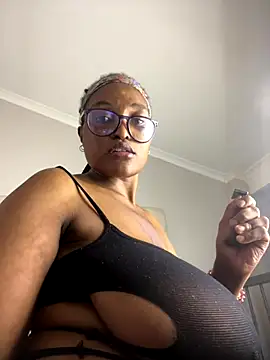 bustygoddess32
