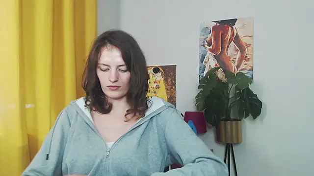 juicyNadine