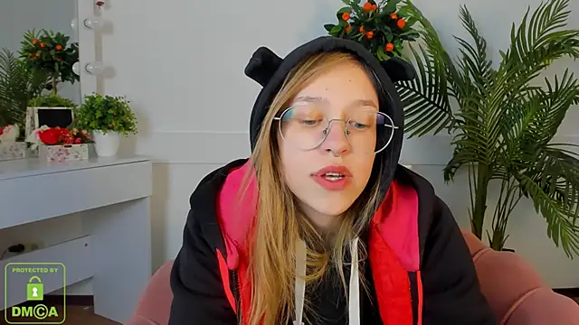 LayriantaVee