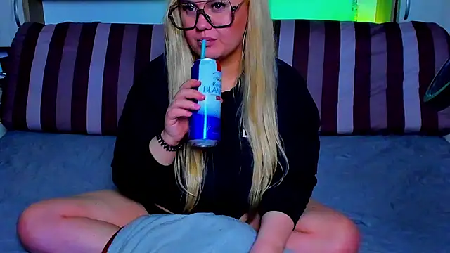 AlexaVibesForU webcam stripchat model stream image