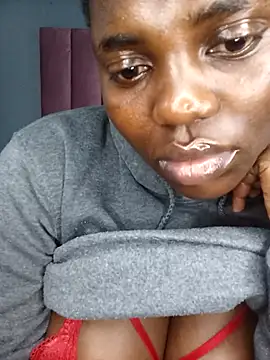 Webcam Model (TheSpiceyQueen)  is live.Free join now!