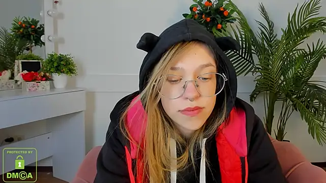 LayriantaVee