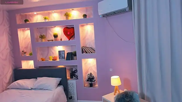 FloraDobb