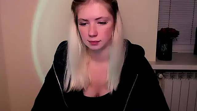 AliceHotty_