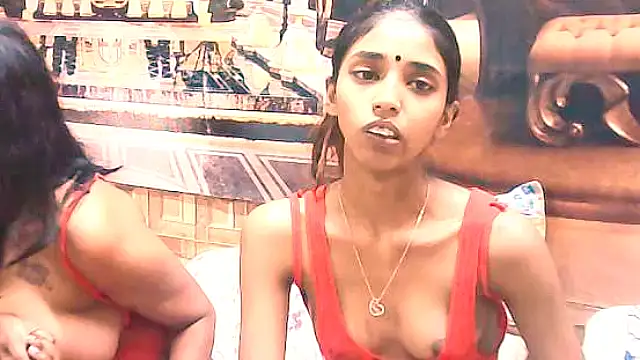 IndianSexySlender live cam