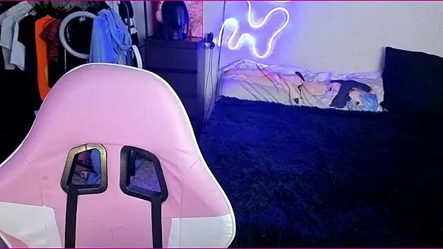 Maya_Viola