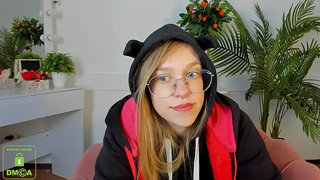 LayriantaVee