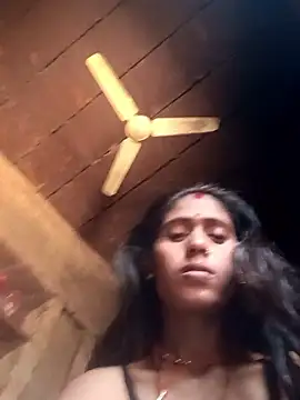Hot_Riya33A