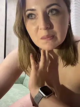 AliseShyness