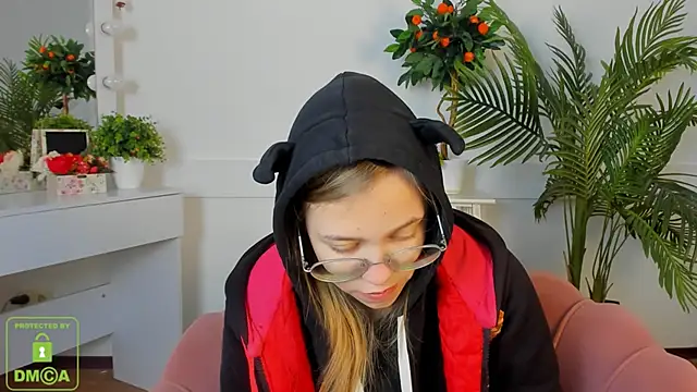LayriantaVee