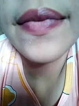 Webcam Model (Anki-doll)  is live.Free join now!