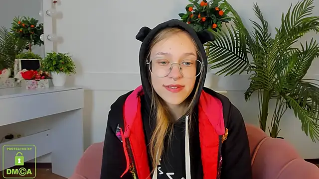 LayriantaVee