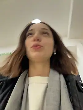 DollyTall from StripChat is Freechat