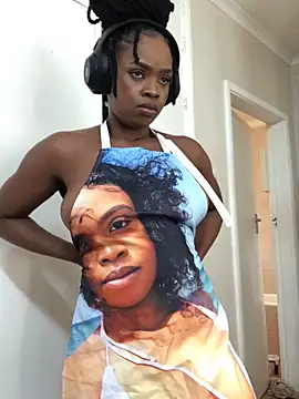 LuciousLips96