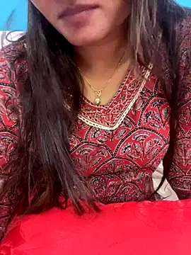 Webcam Model (Naughty-Kamini)  is live.Free join now!