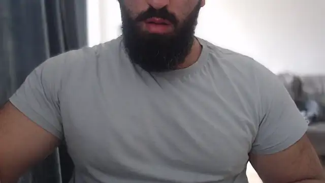 hugemachohandsome