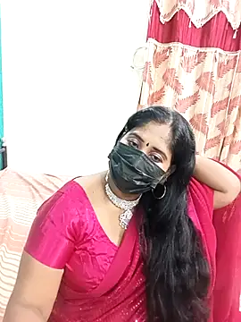 Webcam Model (tamil-aunt)  is live.Free join now!