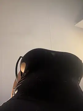Bustygoddess32