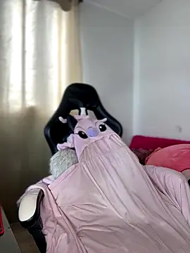 Webcam Model (Im_Natashaaaa)  is live.Free join now!