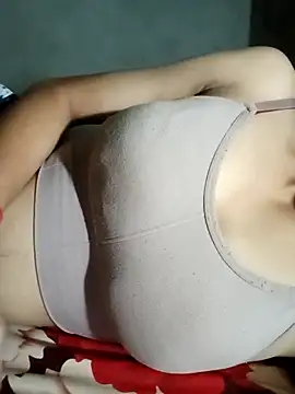 Webcam Model (Khushi-Star)  is live.Free join now!