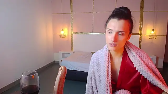  IsabelFernandez chat room