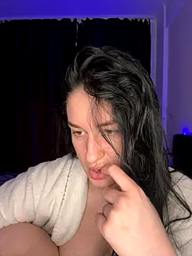 moniqque - Moniqque's free webcam - UK Sex Cams