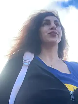 EmaSkyes from StripChat is Freechat