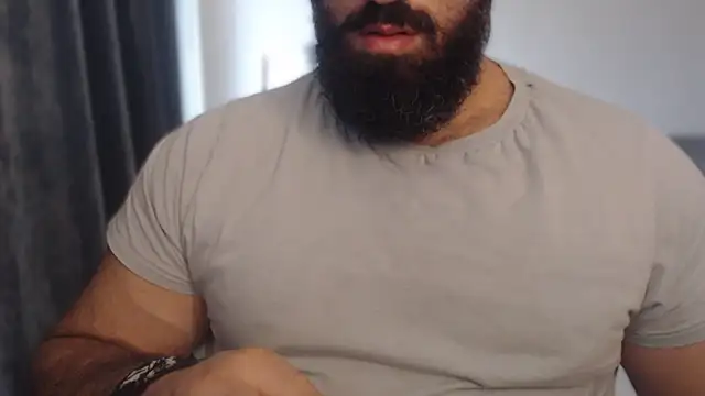 hugemachohandsome