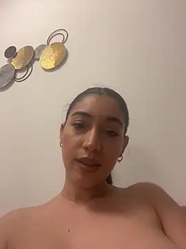 Amy_Sin from StripChat is Freechat