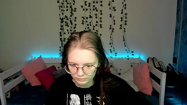 shy_elina01 - Shy_elina01's free webcam - UK Sex Cams