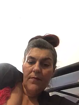 Webcam Model (Curvy-Essex-Milf)  is live.Free join now!