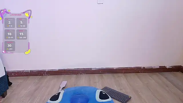 ahvi_ebony