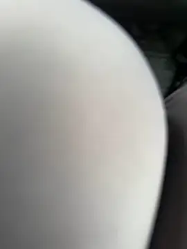 justmilaa's Stripchat show and profile