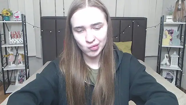 LauraHlot