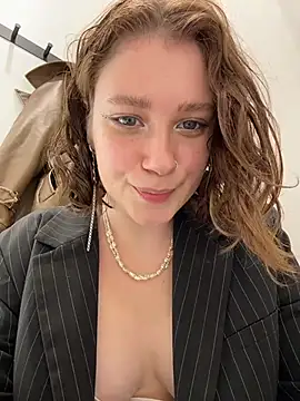 lucy-joy