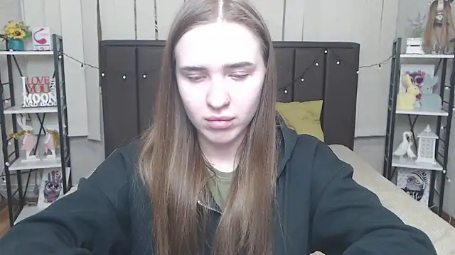 LauraHlot
