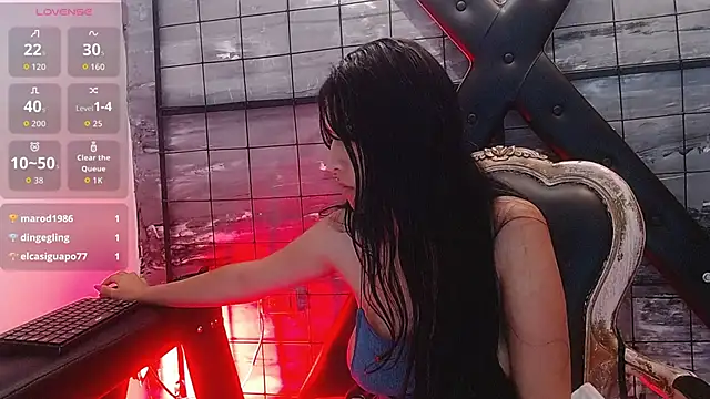 Lily_Walker