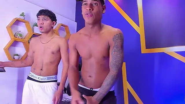 Play_boys_Hot2