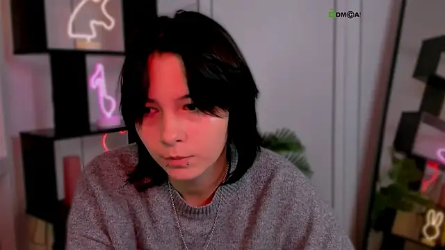 liana_purr