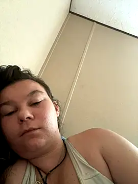Webcam Model (amiralily9)  is live.Free join now!