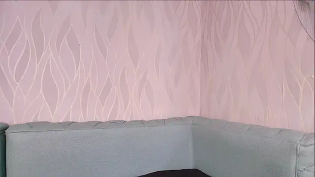 mia_scot