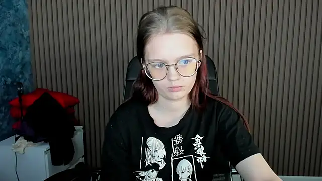 shy_elina01