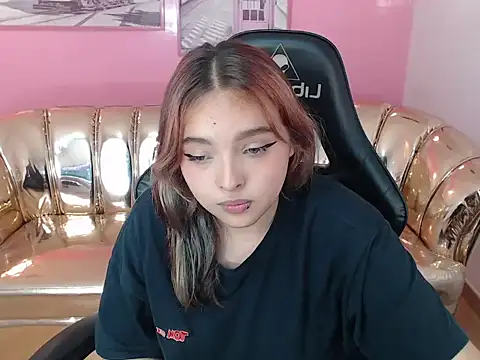mia_foster_t