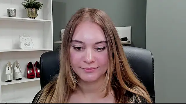 kitty_valeria