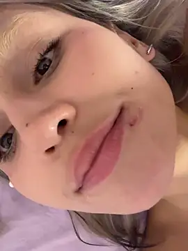 Webcam Model (bigbabykiki)  is live.Free join now!