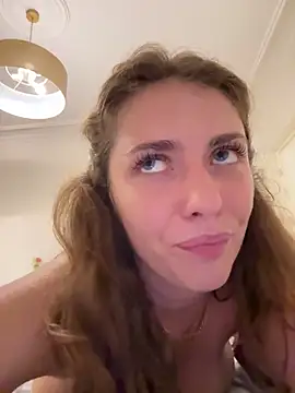 MariiD's Stripchat show and profile