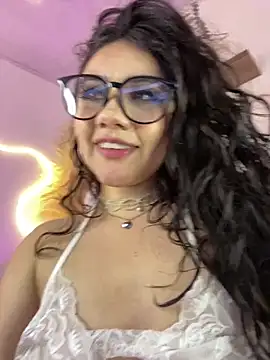 Zoe_Serrat