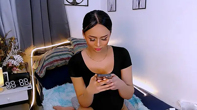 zialustts - Zialustts's free webcam - UK Sex Cams
